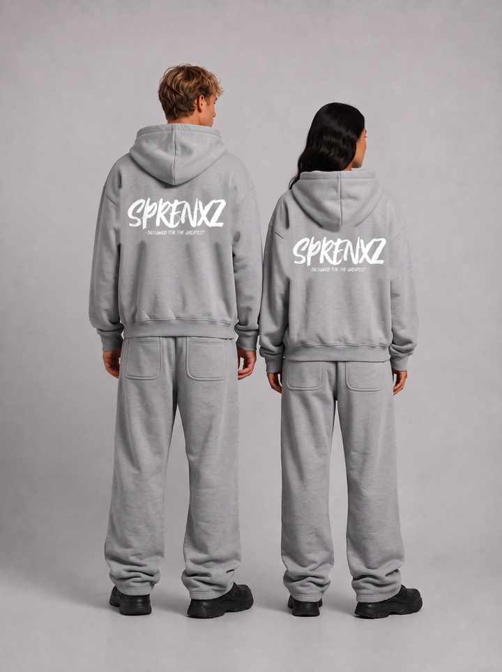Grijs/wit oversized tracksuit gedragen door modellen - achterkant