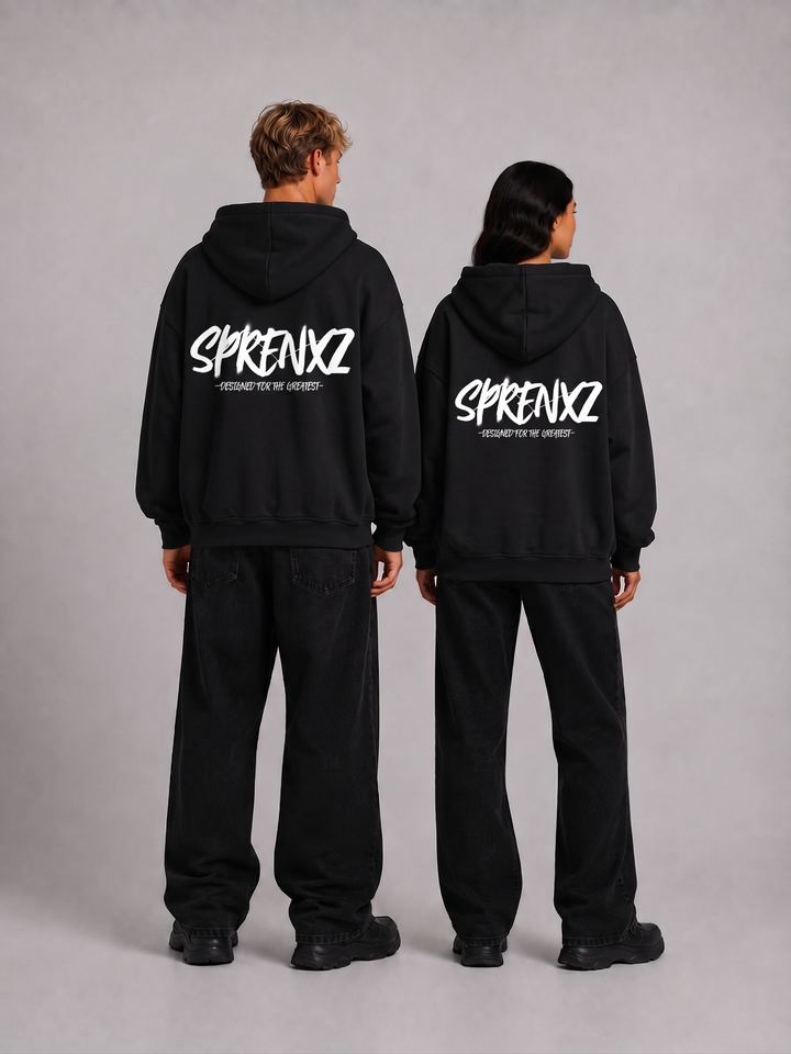 Zwarte zip-up hoodie gedragen door modellen - achterkant